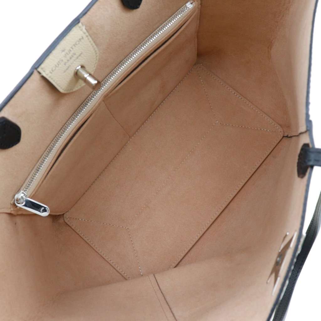Louis Vuitton Bicolor Calfskin LockMe Cabas Beige Leather Very good - Inside View