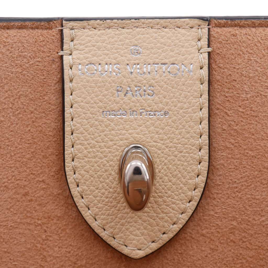 Louis Vuitton Bicolor Calfskin LockMe Cabas Beige Leather Very good - Box View
