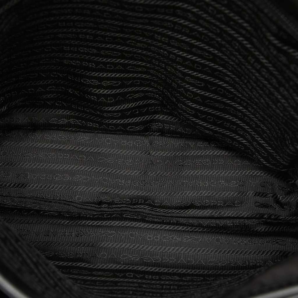 Prada Saffiano Trimmed Tessuto Buckle Messenger Bag Black Very good condition - Model View