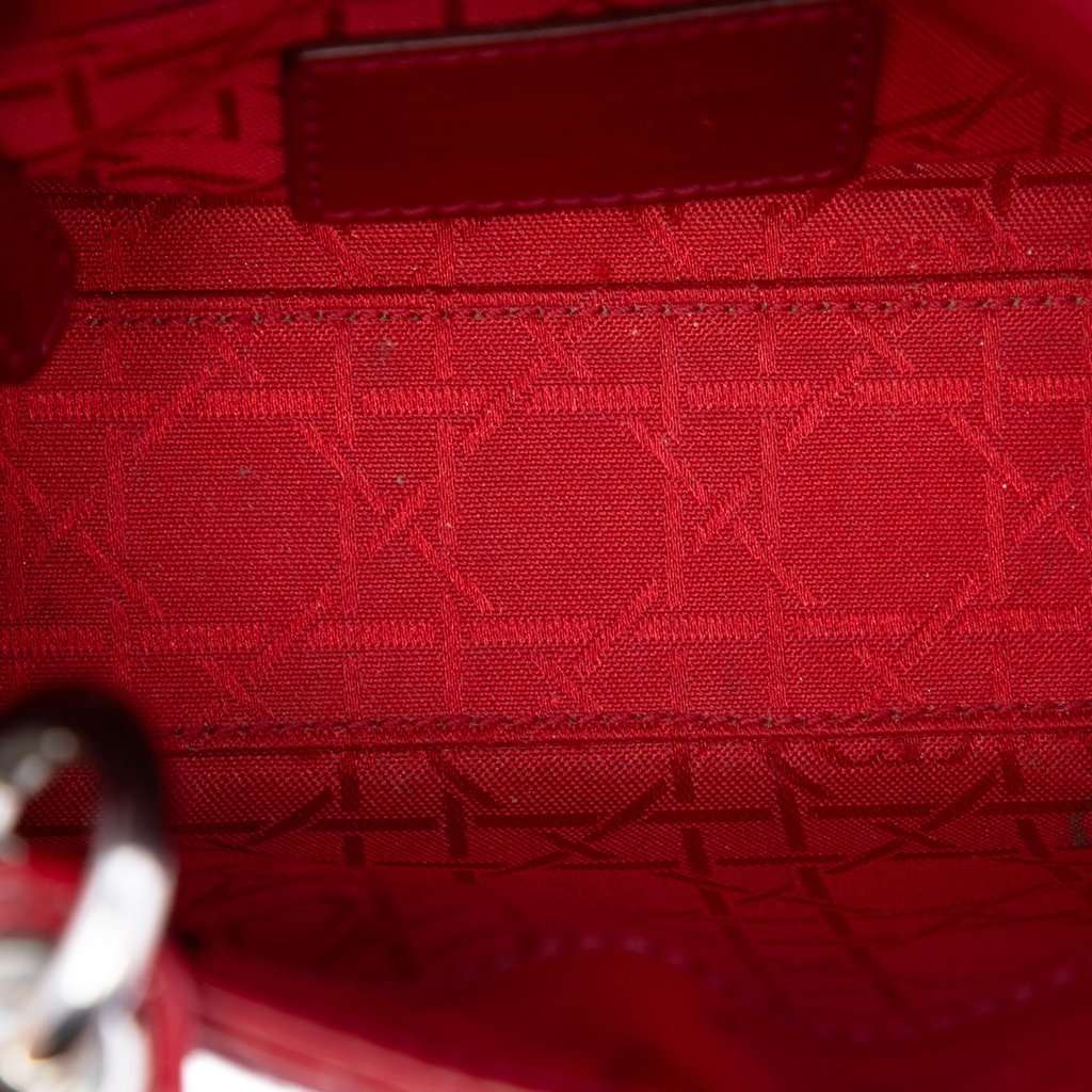 Dior Mini Patent Cannage Lady Dior Red Leather Very good condition - Model View