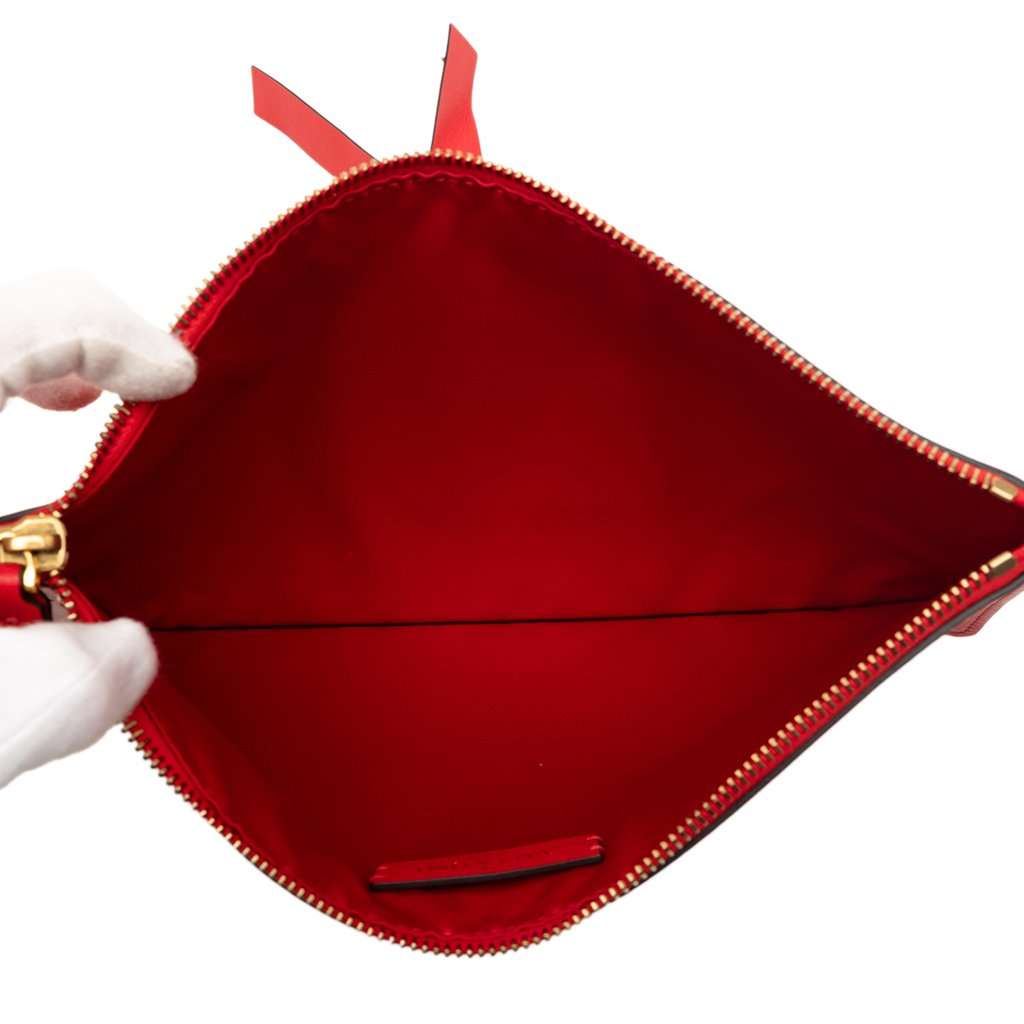 Valentino Leather VRing Clutch Red Leather Very good condition - Model View