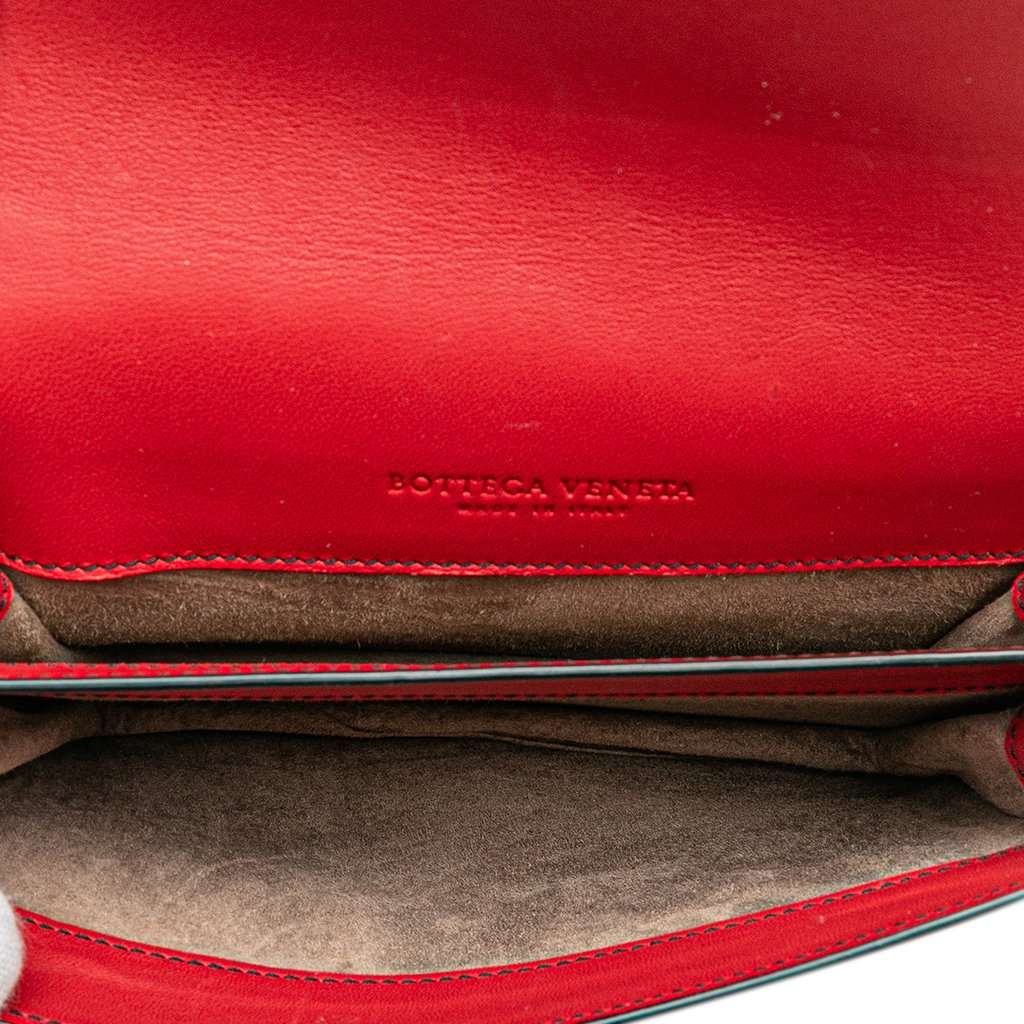 Bottega Veneta Nappa Intrecciato Microstud Montebello Crossbody Red Leather Very good - Model View