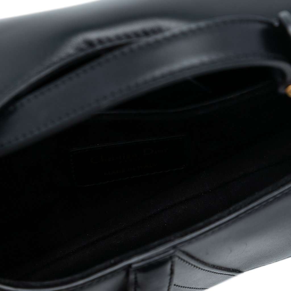 Dior Mini Smooth Calfskin Saddle Bag Black Leather Very good condition - Model View