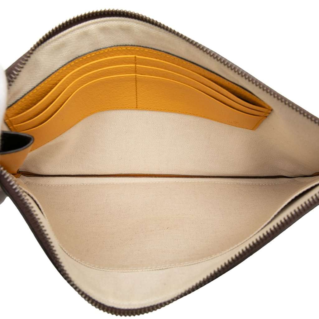 Gucci GG Supreme Neo Vintage Clutch Beige Very good - Model View