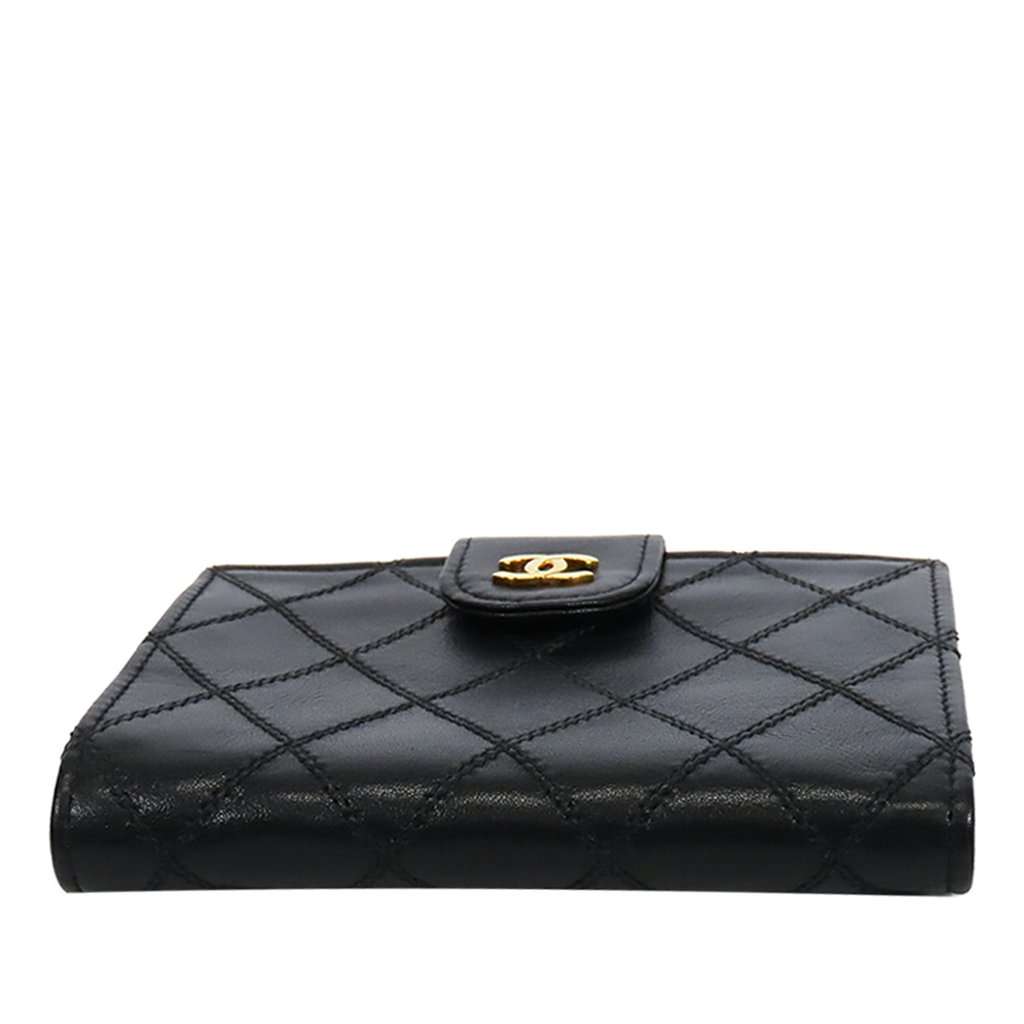Chanel CC Quilted Lambskin Bifold Compact Wallet Black Leather Very good condition - Inside View