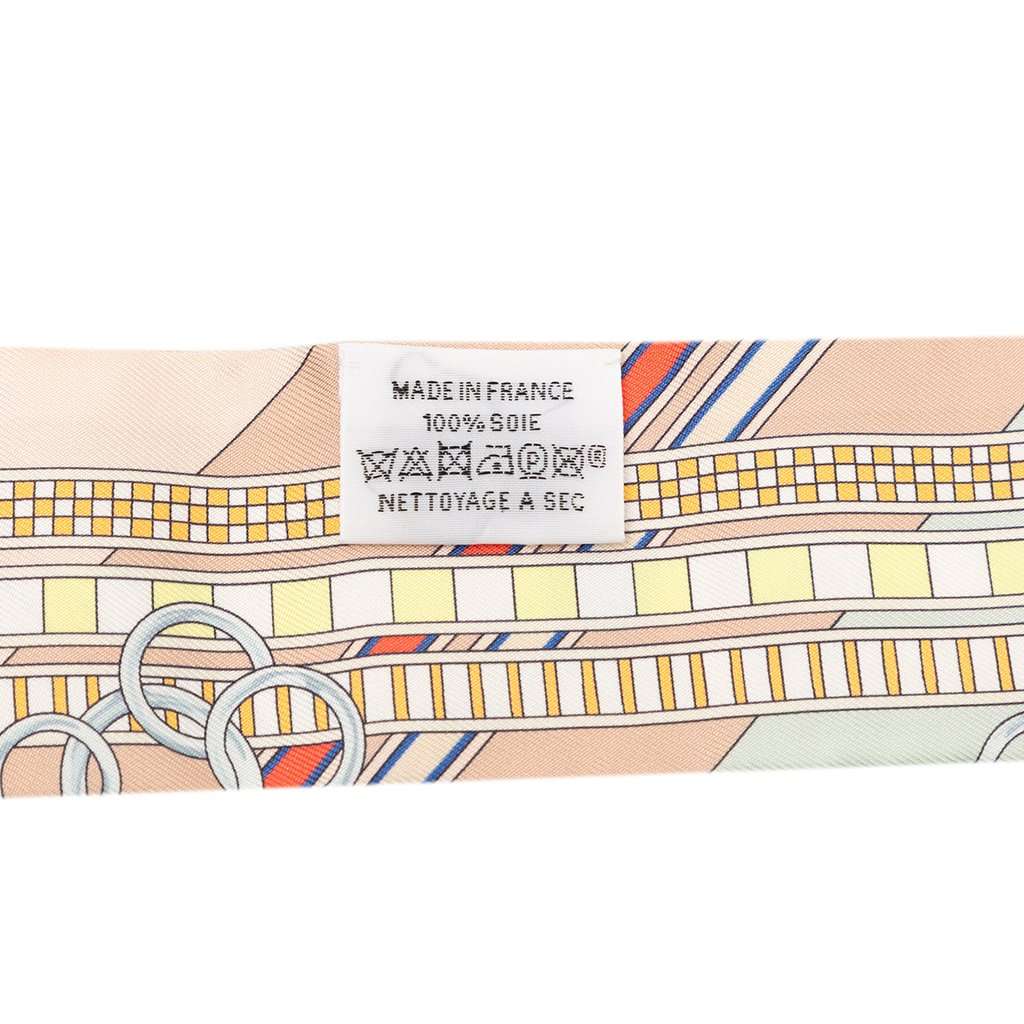 Hermès Brides et Gris Gris Silk Twilly Scarf Beige Very good condition - Inside View