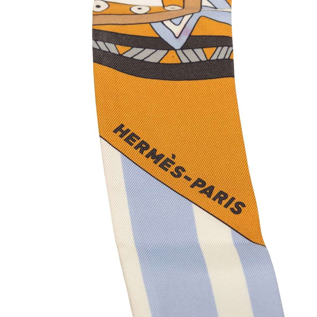 Hermès Le Jardin De La Maharani Silk Twilly Scarf White Very good - Back View