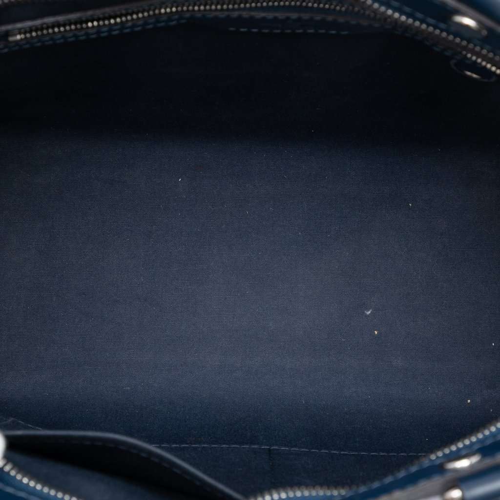 Louis Vuitton Epi Brea MM Blue Leather Very good condition - Model View
