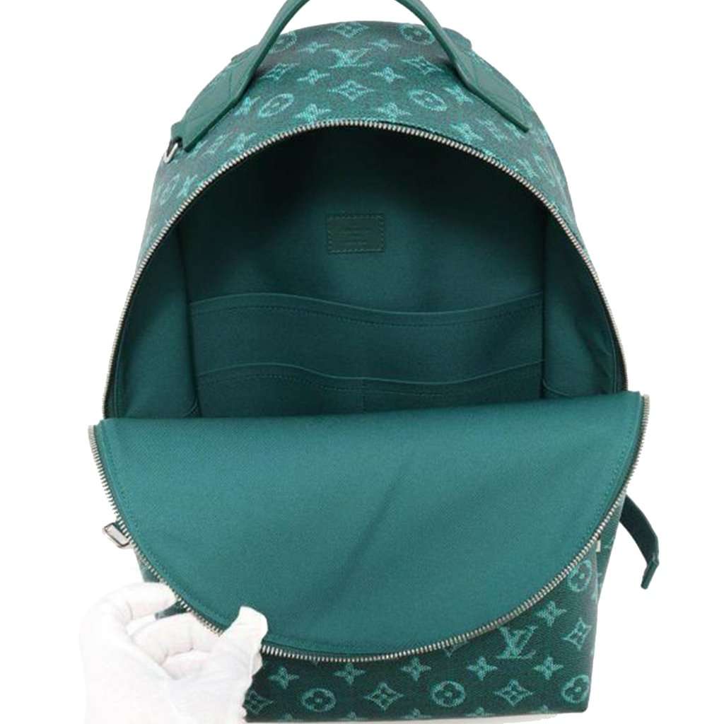 Louis Vuitton Monogram Heritage Discovery Backpack PM Green Canvas Very good - Model View