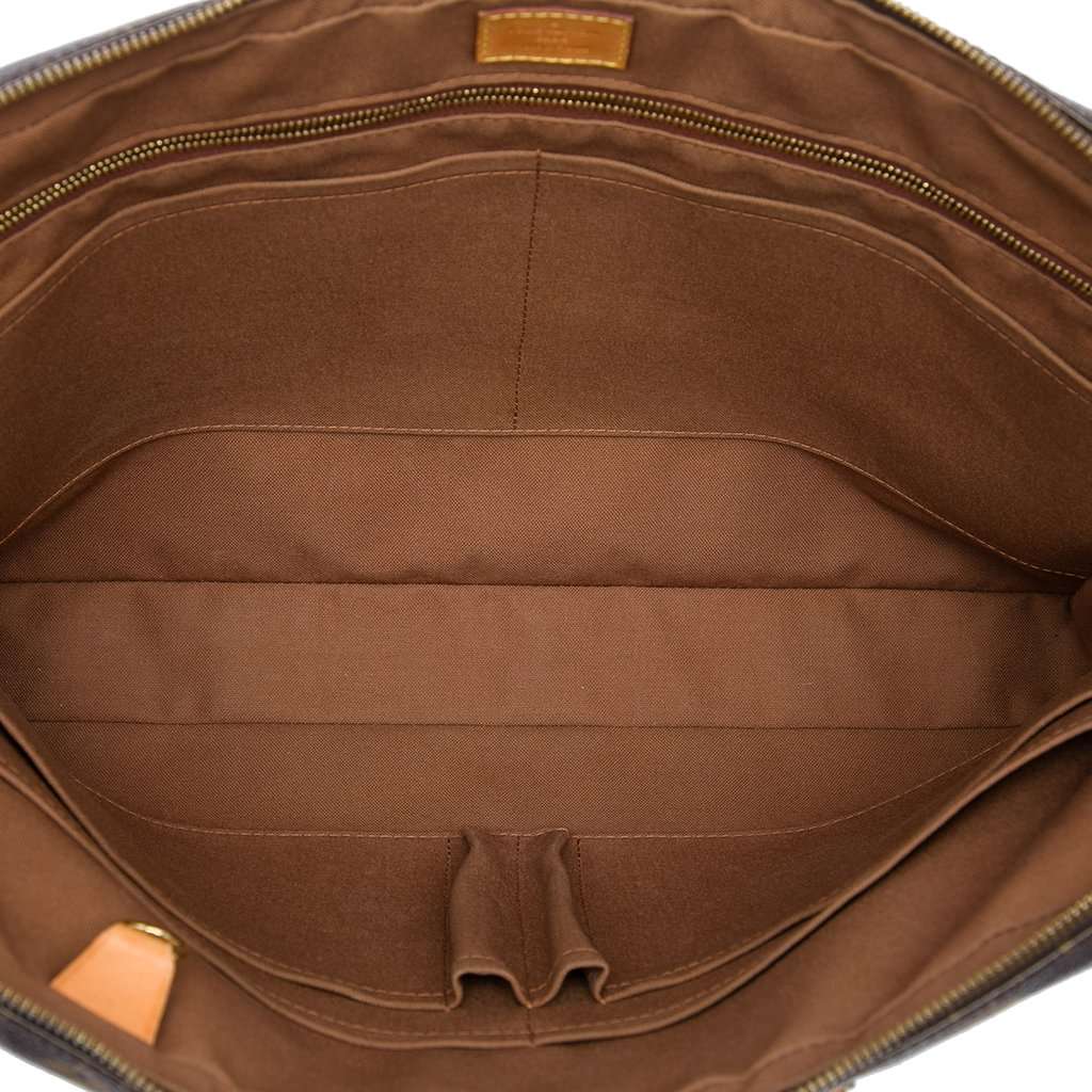 Louis Vuitton Monogram Porte Documents Voyage Brown Very good - Model View