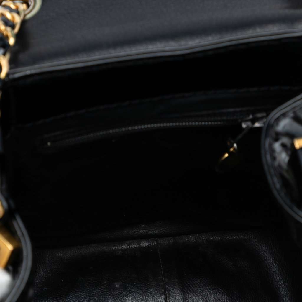 Chanel CC Patent Flap Crossbody Black Leather Very good - Model View
