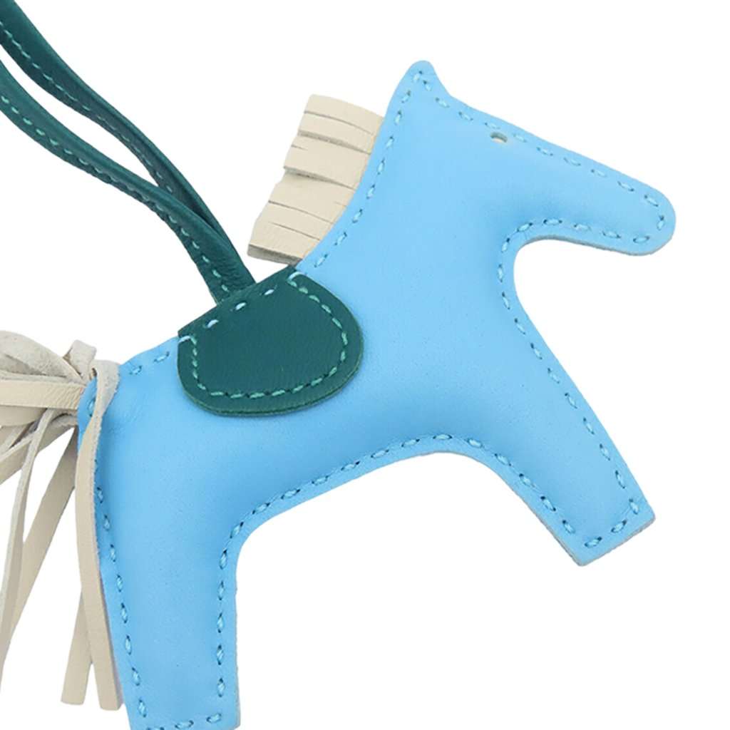 Hermès Milo Lambskin Grigri Rodeo Bag Charm PM Blue Leather Very good condition - Back View