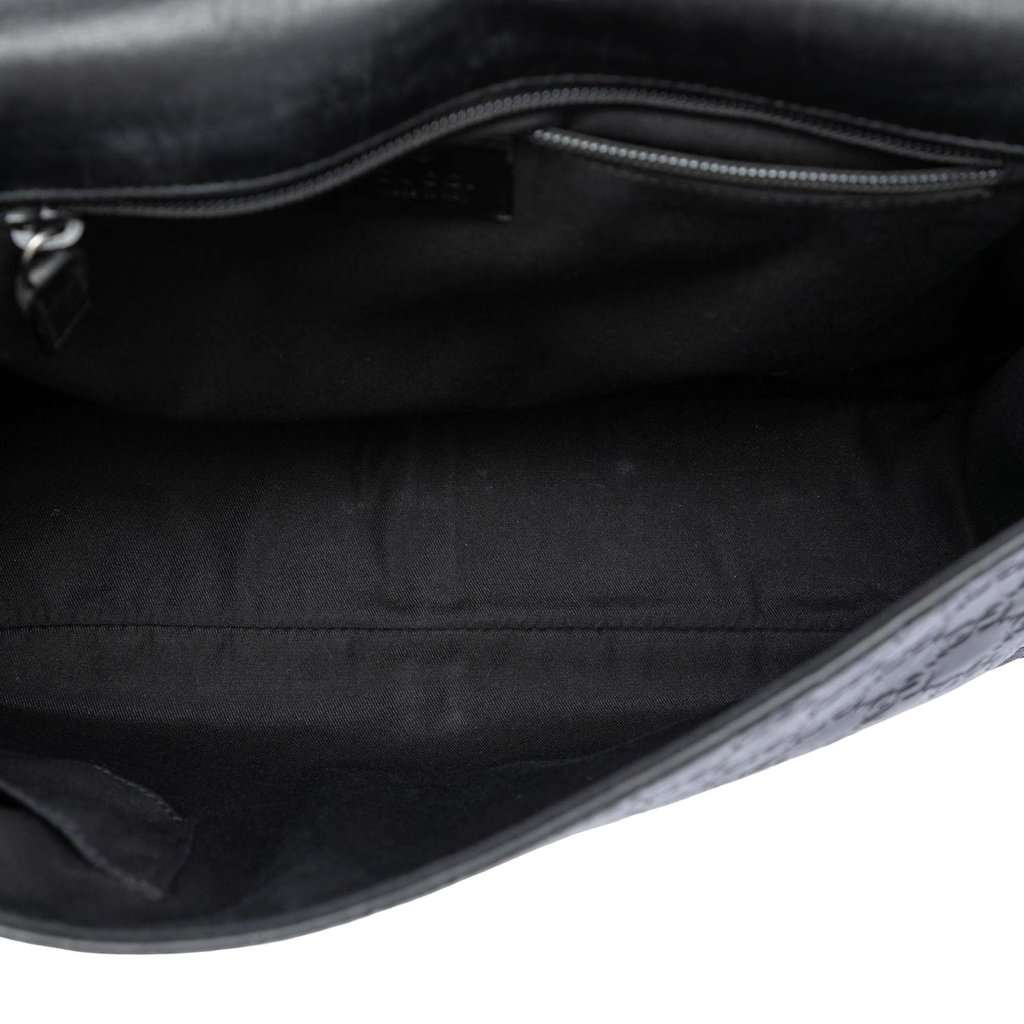 Gucci Guccissima Messenger Bag Black Leather Very good condition - Model View