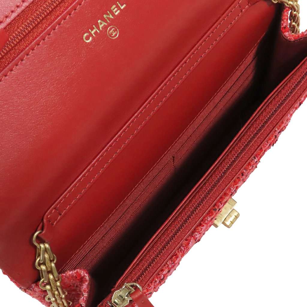 Chanel Quilted Tweed Reissue 2.55 Wallet On Chain Red Very good - Model View
