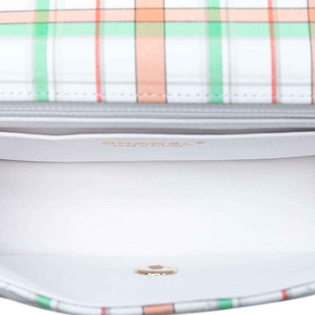 Chanel Mini Rectangular Classic Plaid Printed Calfskin Single Flap White Leather Very good condition - Model View
