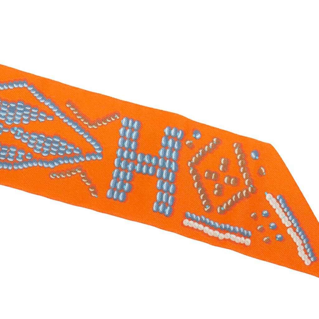 Hermès Kelly En Perles Silk Twilly Scarf Orange Never worn - Box View