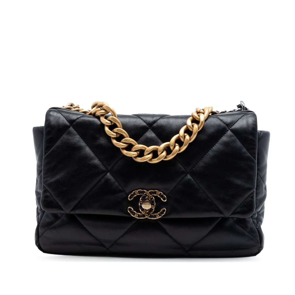 Chanel Large Lambskin 19 Flap Black Leather Very good condition - Front View