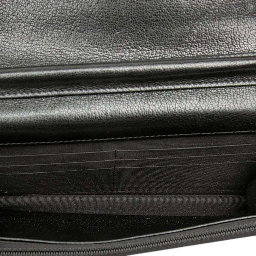 Chanel Chevron Goatskin Statement Wallet On Chain Black Leather Very good condition - Model View