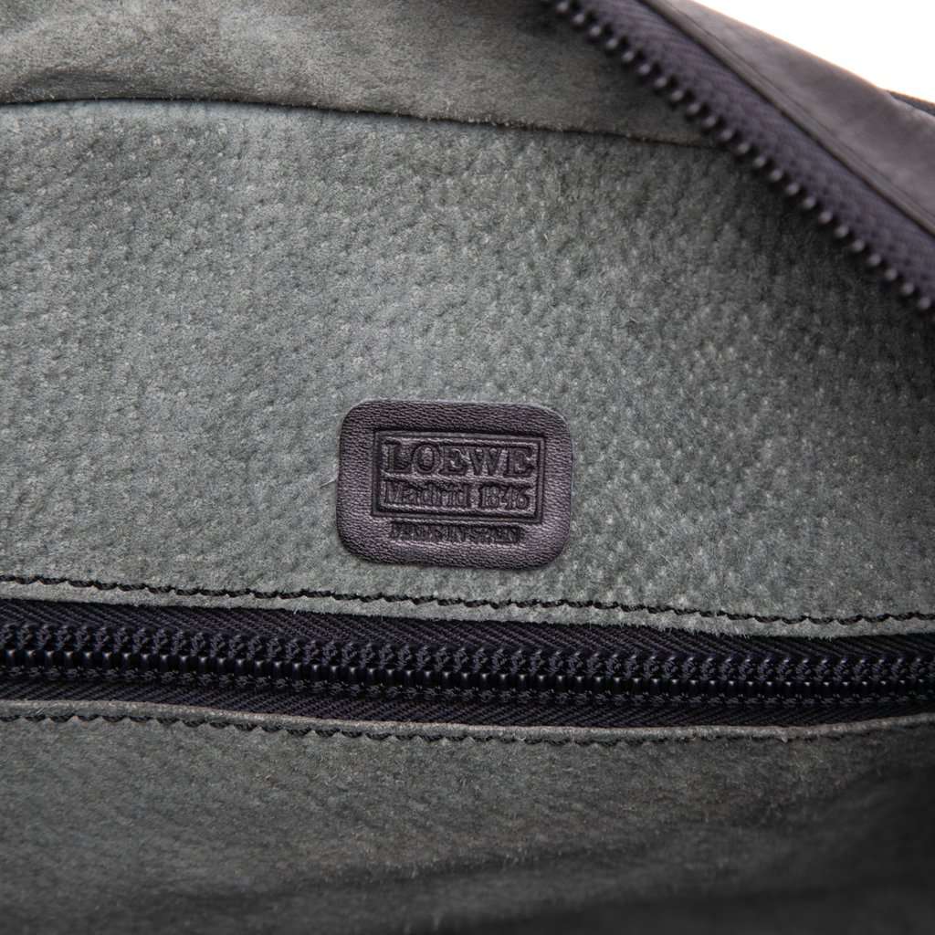 LOEWE Leather Amazona 32 Black Leather Very good - Box View