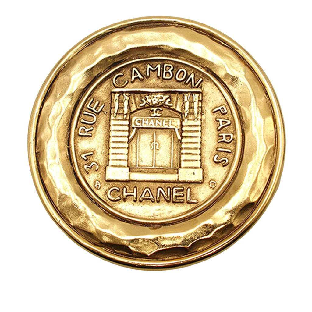Chanel Gold Plated 31 Rue Cambon Medallion Brooch Gold Metal Very good condition - Front View