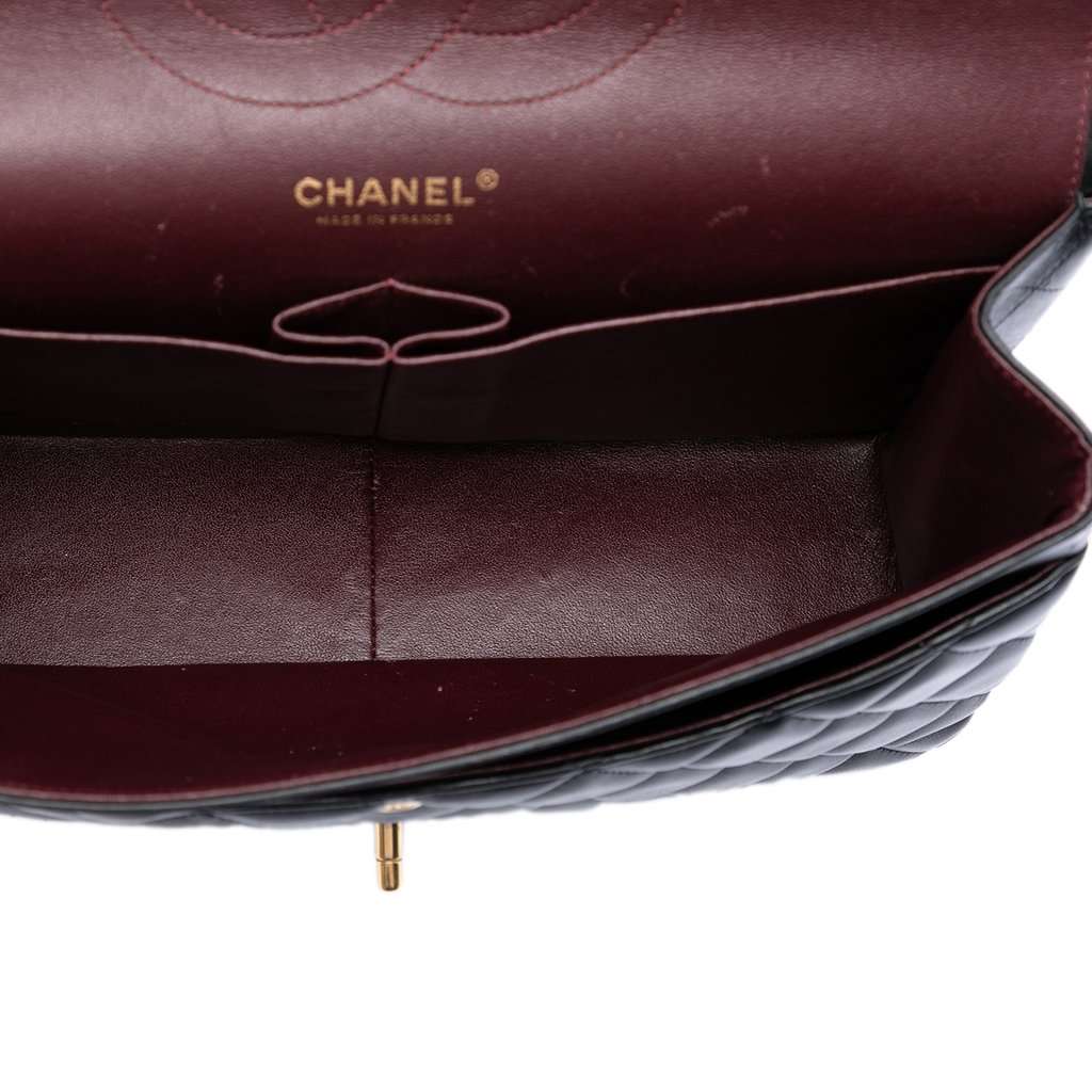 Chanel Jumbo Classic Lambskin Double Flap Black Leather Very good - Model View