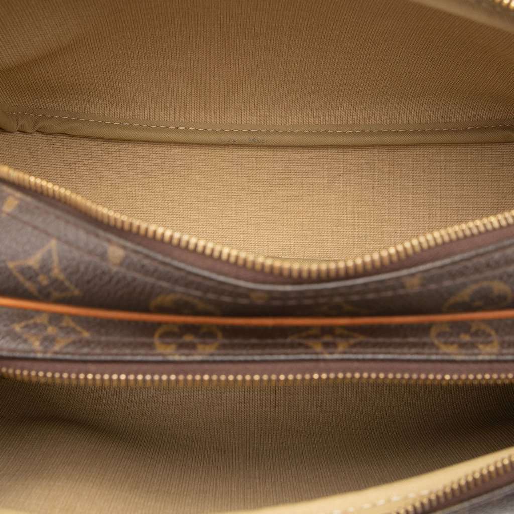 Louis Vuitton Monogram Reporter PM Brown Very good - Model View
