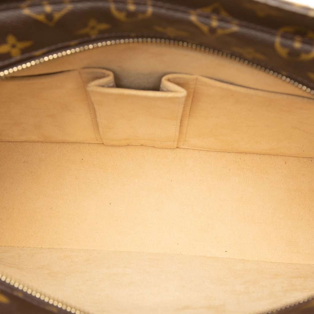 Louis Vuitton Monogram Luco Brown Very good condition - Model View