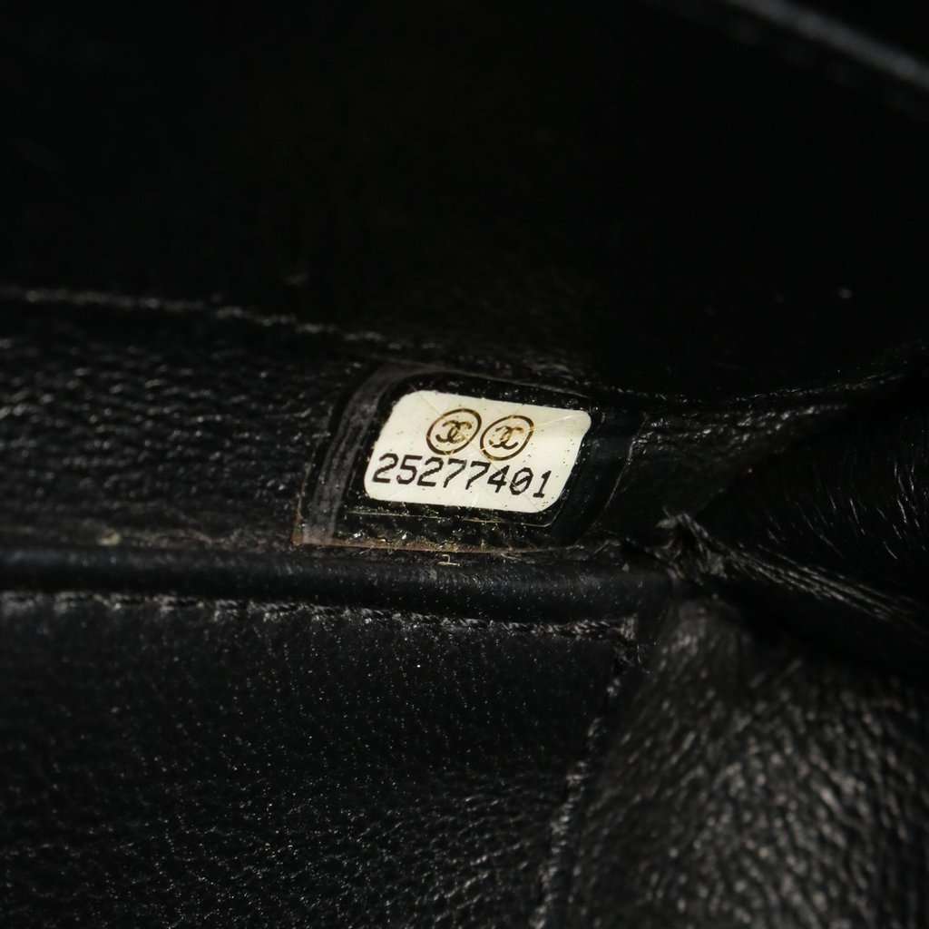 Chanel Large Caviar CC Filigree Vanity Case Black Leather Very good - Box View