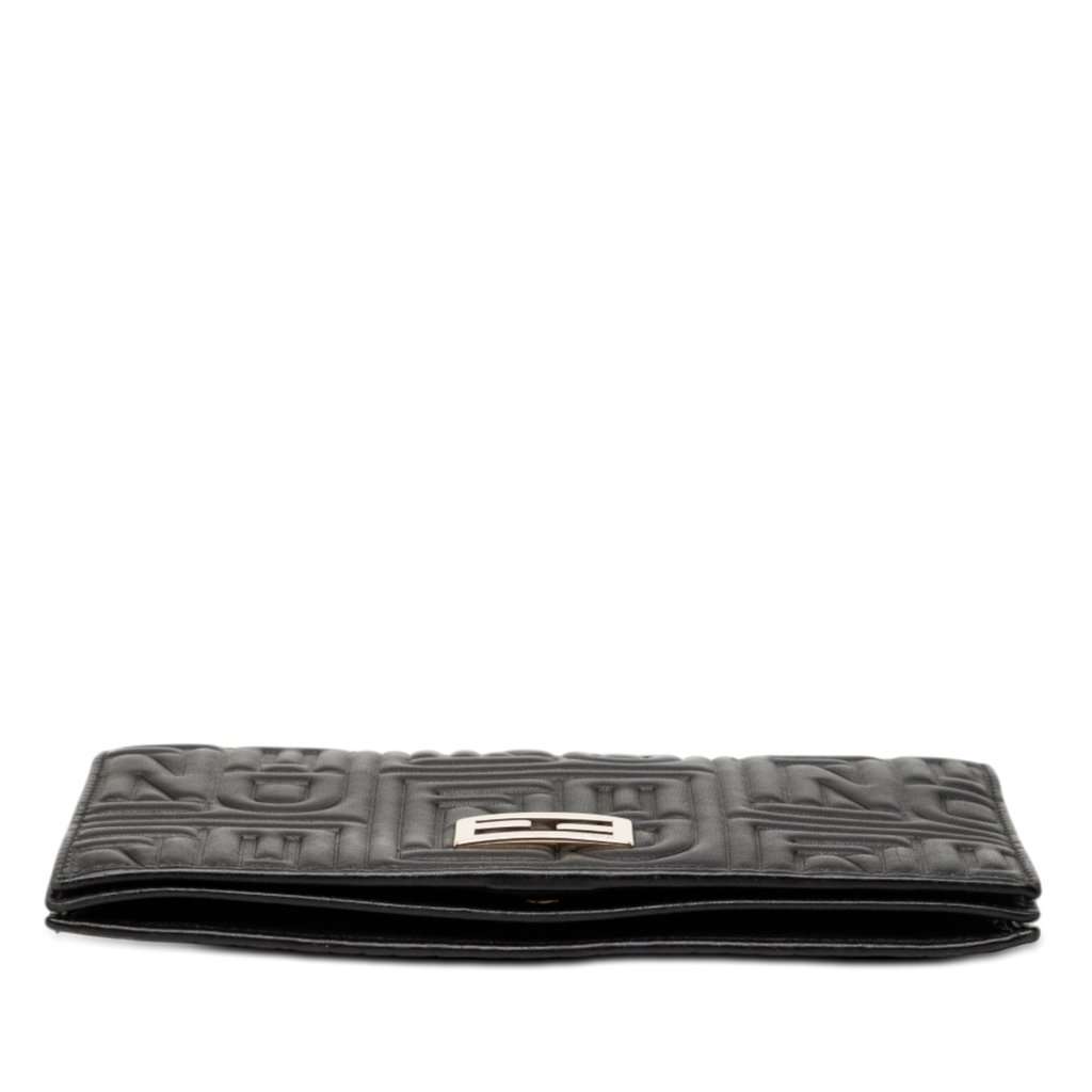 Fendi Embossed Nappa Logo Chain Clutch Black Leather Very good condition - Inside View