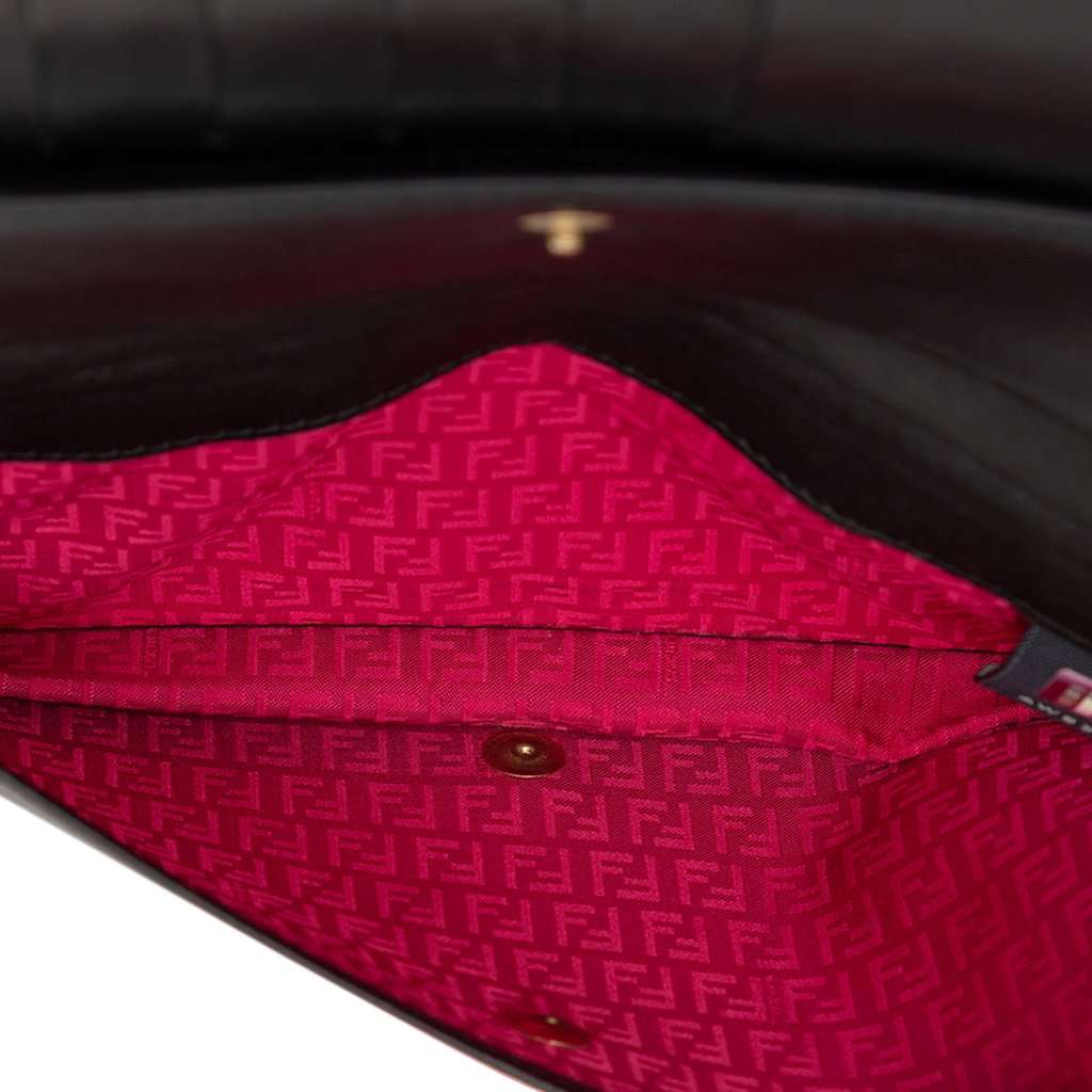 Fendi Embossed Nappa Logo Chain Clutch Black Leather Very good condition - Box View