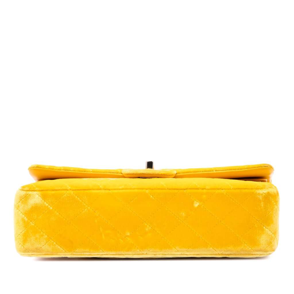 Chanel Medium Classic Velvet Double Flap Yellow Very good condition - Inside View
