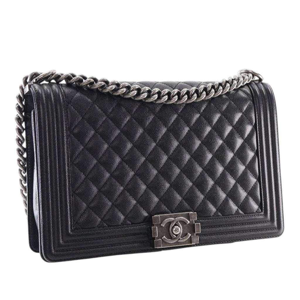 Chanel Medium Quilted Caviar Boy Flap Black Leather Very good condition - Back View