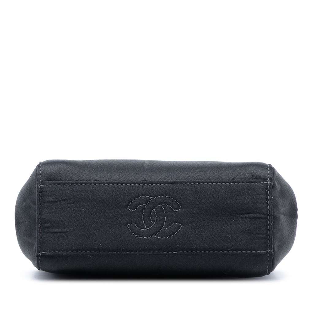 Chanel Satin Camellia Evening Bag Black Very good - Inside View