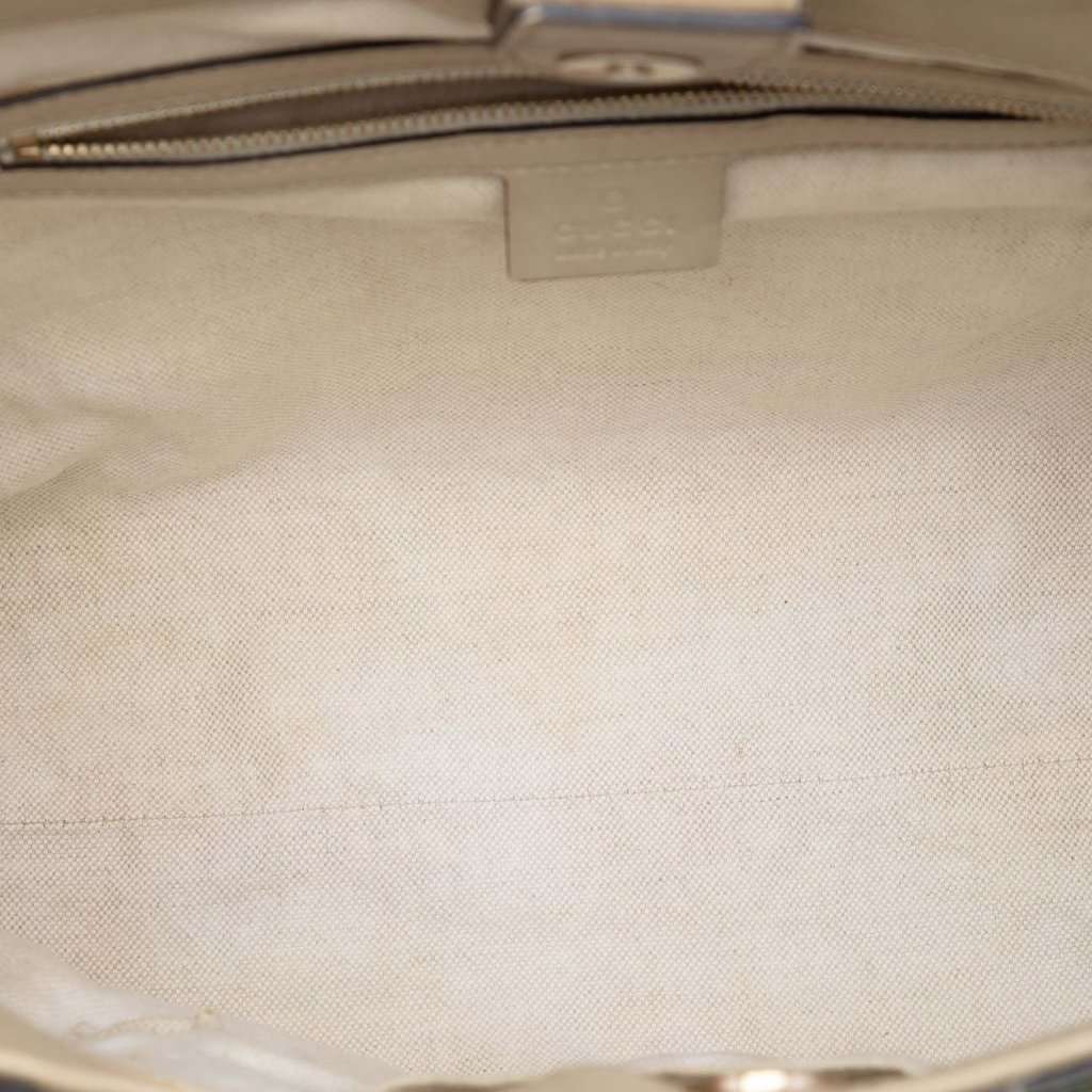 Gucci GG Canvas Web Mayfair Tote Beige Very good condition - Model View