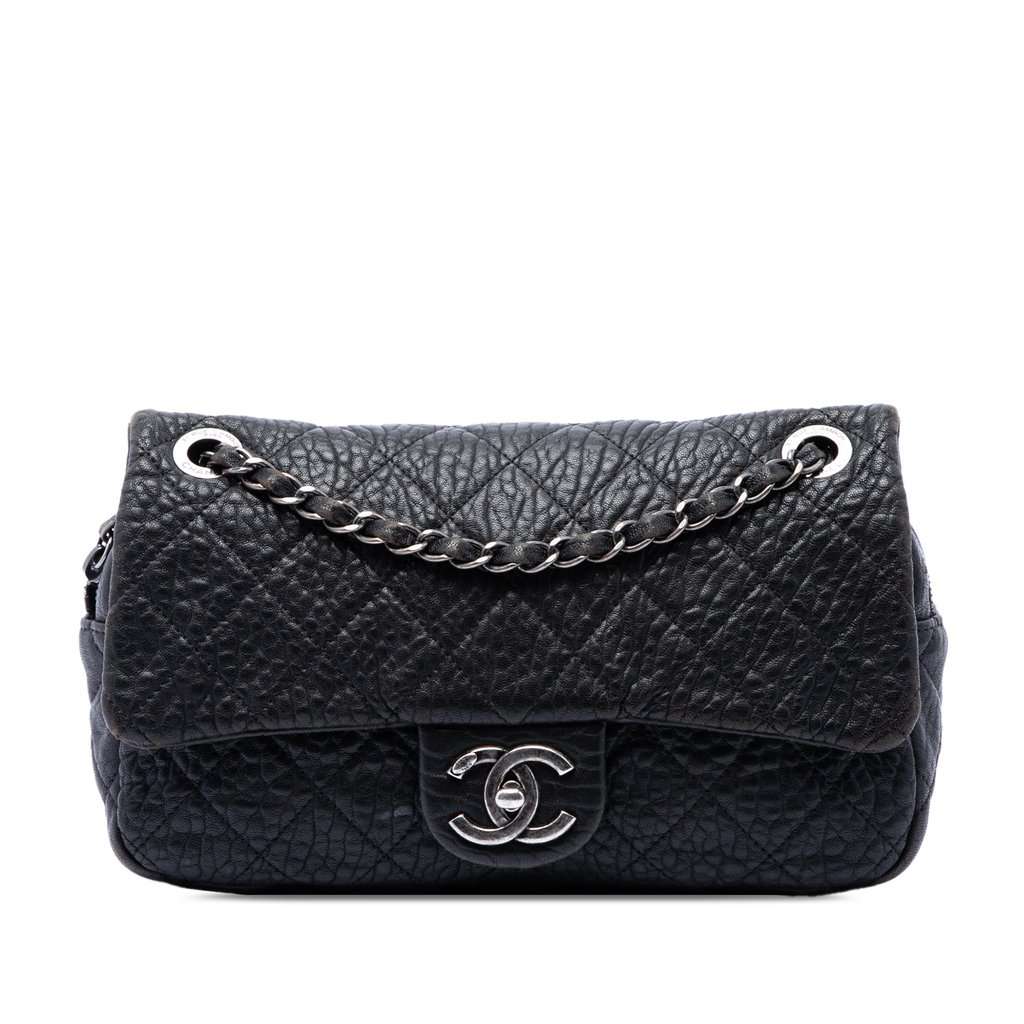 Chanel Small Quilted Distressed Calfskin Easy Flap Black Leather Very good condition - Front View
