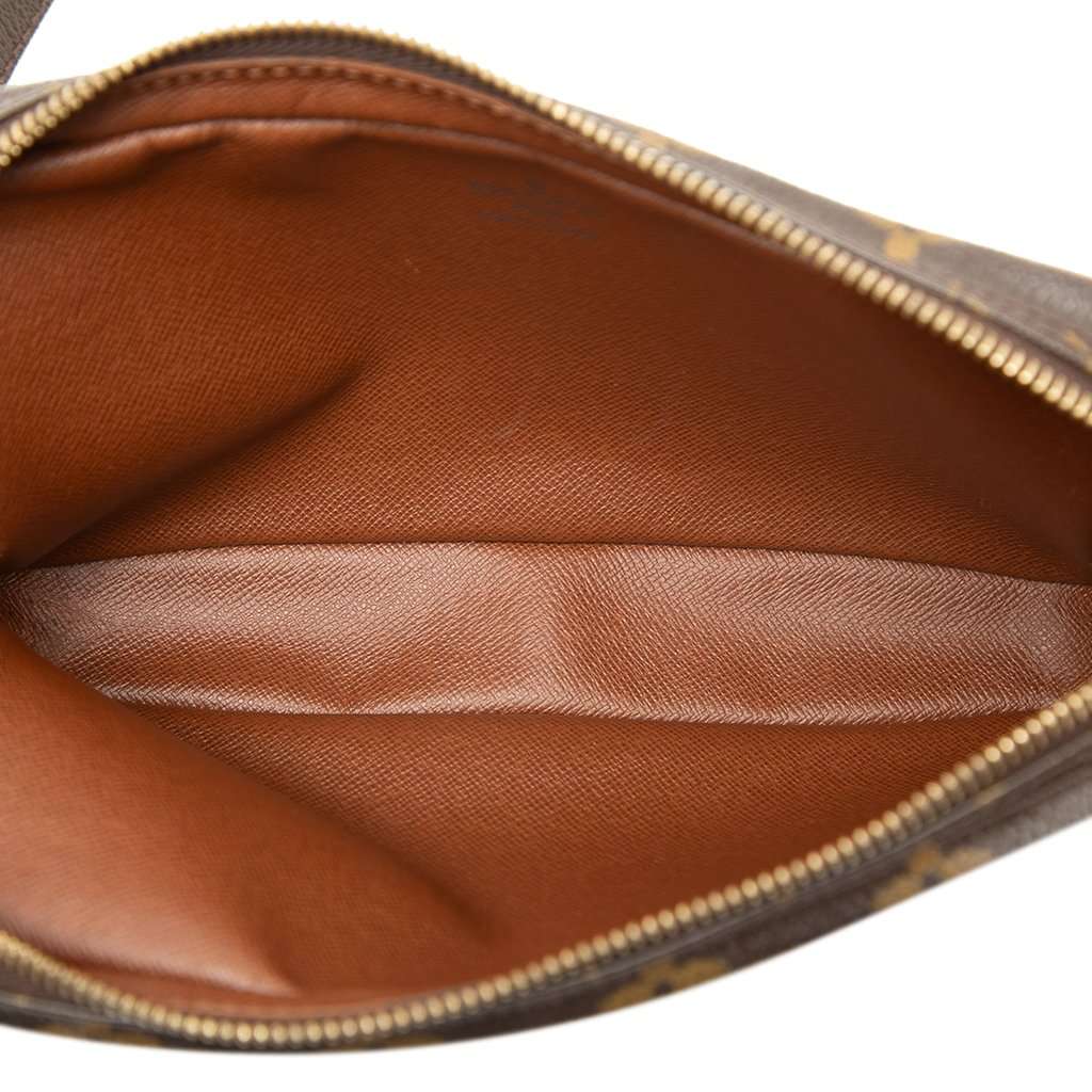 Louis Vuitton Monogram Pochette Marly Bandouliere Brown Very good condition - Model View
