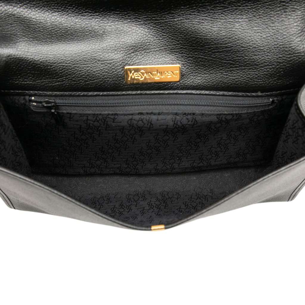 Saint Laurent Grain de Poudre Envelope Clutch Black Leather Very good - Model View