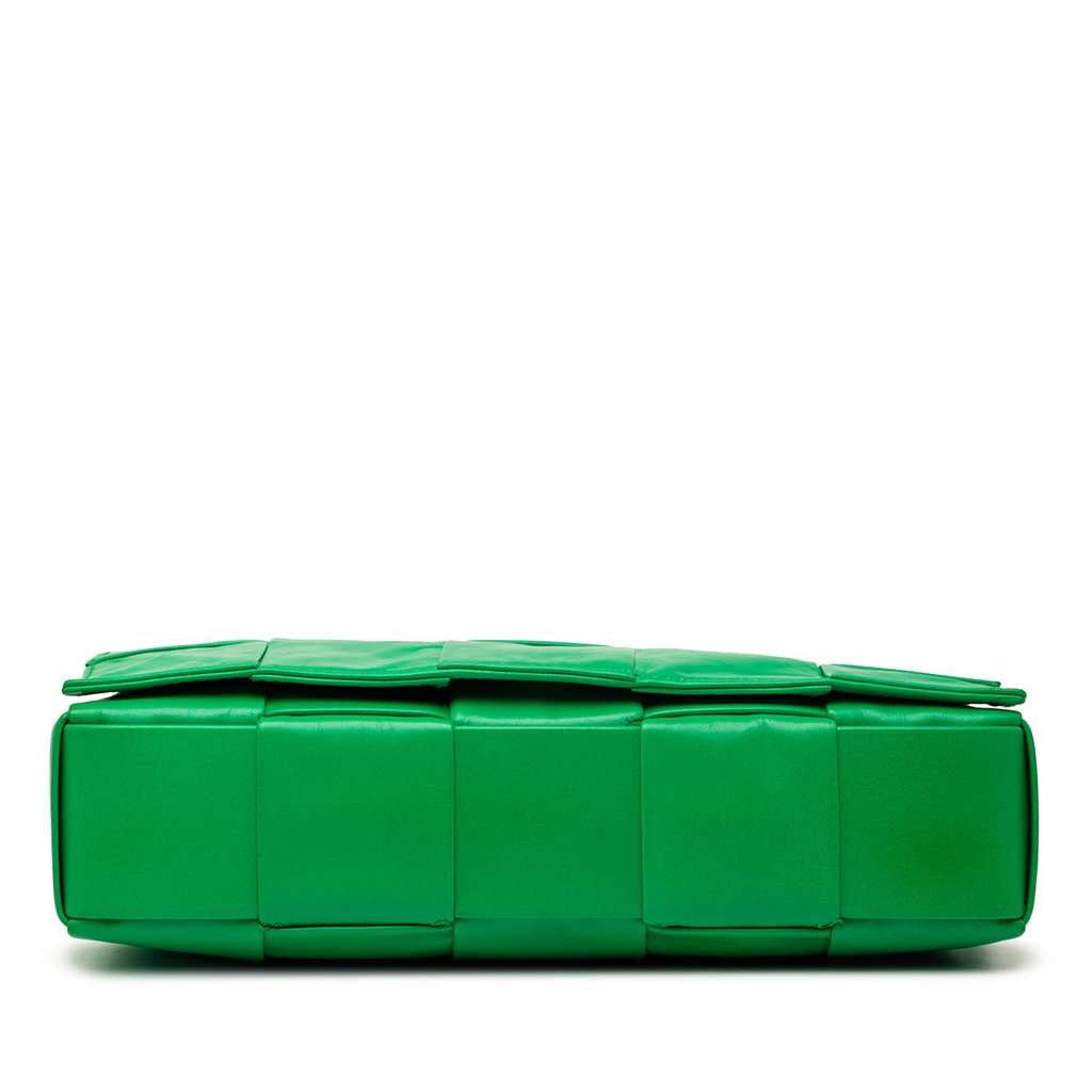 Bottega Veneta Small Paper Calfskin Intrecciato Cassette Crossbody Green Leather Very good - Inside View