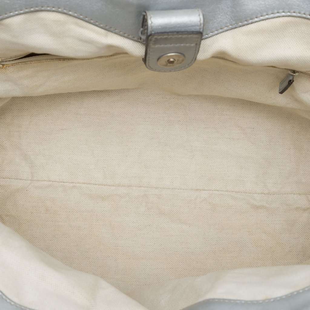 Gucci Medium Metallic Guccissima Sukey Tote Silver Leather Very good condition - Model View