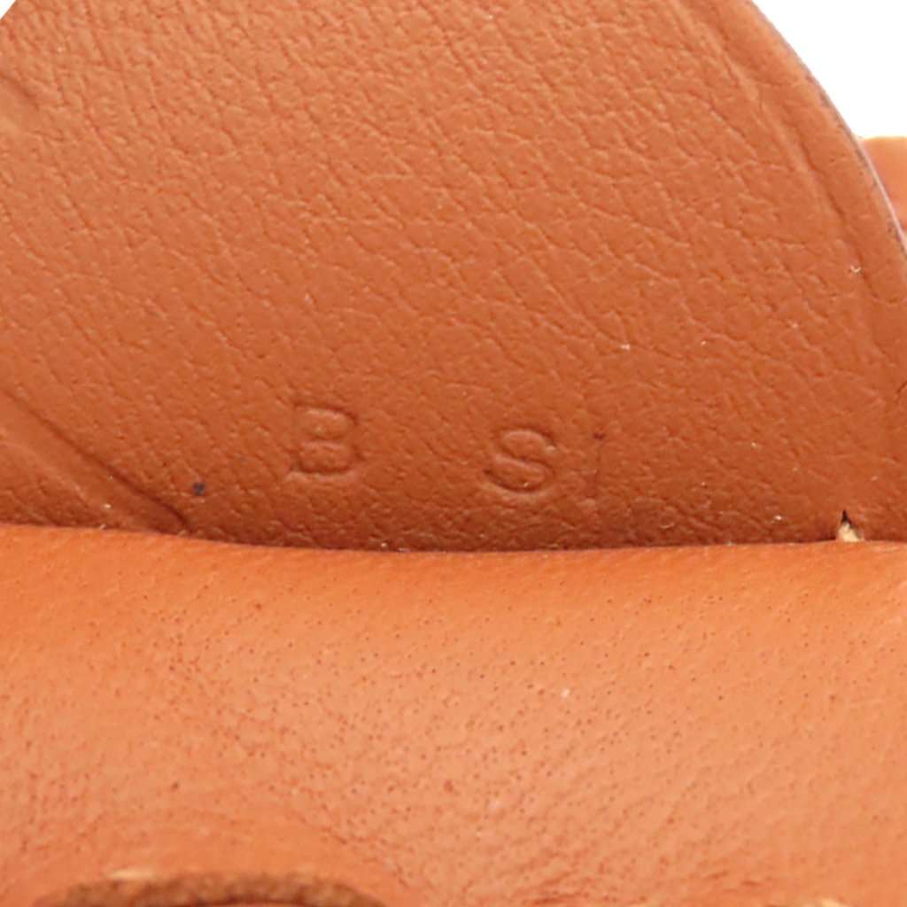 Hermès Milo Lambskin GriGri Rodeo Pegase Bag Charm PM Brown Leather Very good condition - Model View