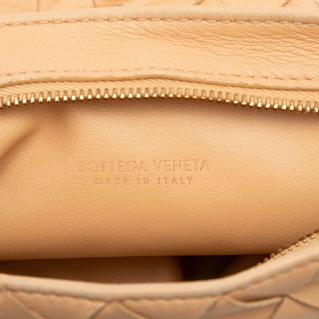Bottega Veneta Mini Calfskin BV Twist Bag Beige Leather Very good condition - Box View