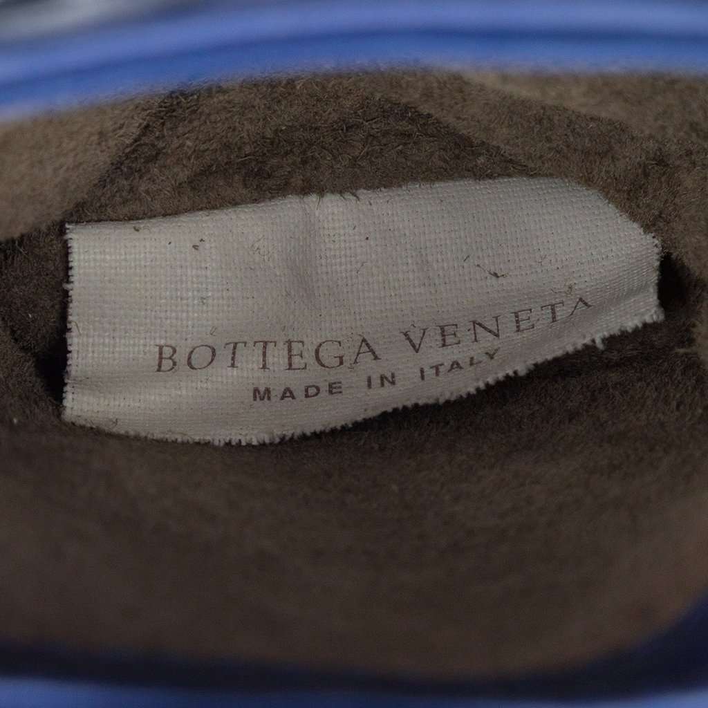 Bottega Veneta Nappa Intrecciato Phone Case Pouch Blue Leather Very good - Model View