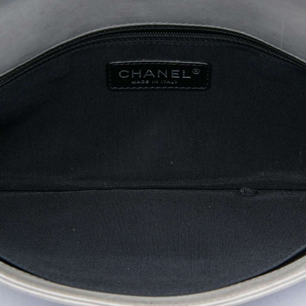 Chanel Sequin Embellished Lambskin Grand Palais Clutch MultiColor Leather Very good condition - Model View