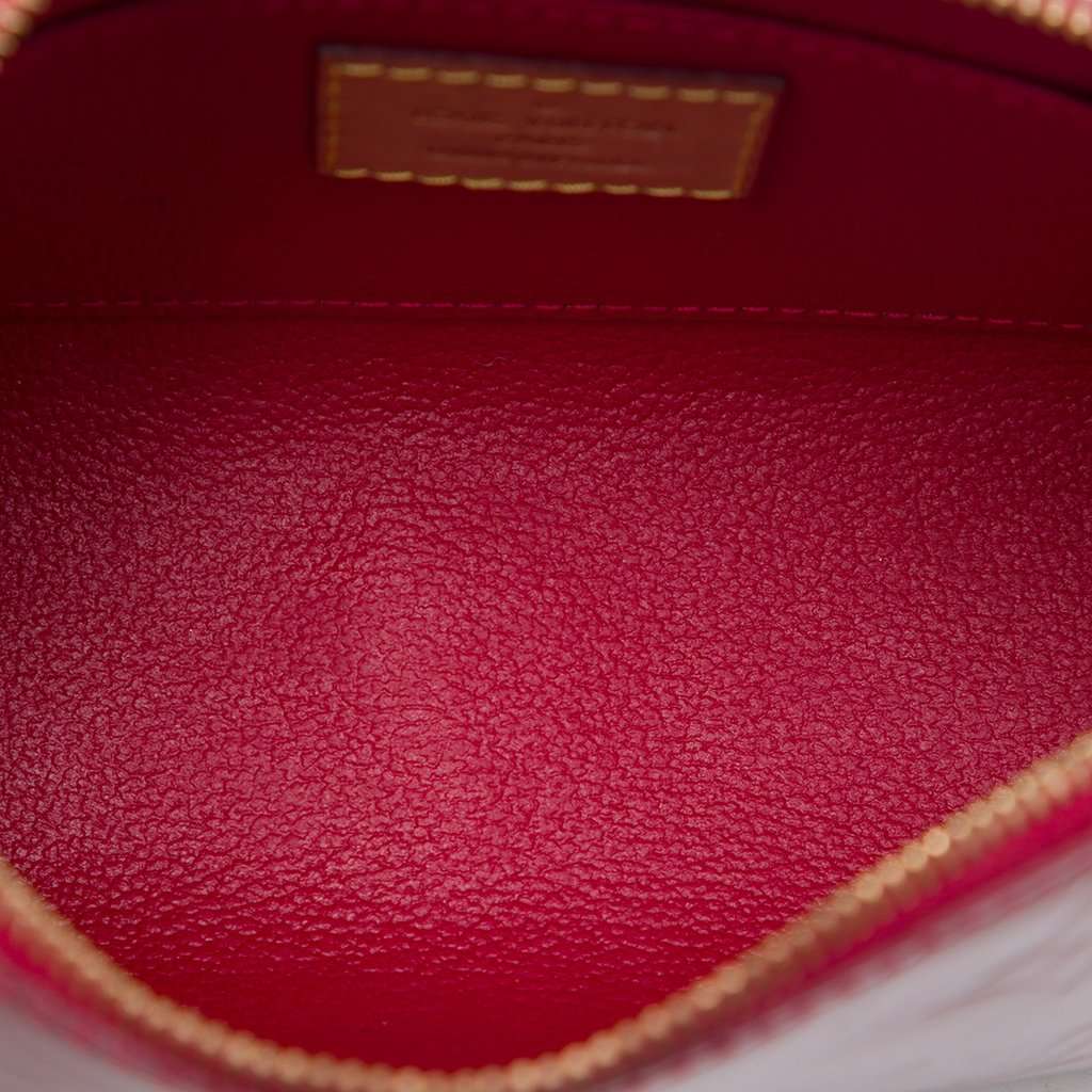 Louis Vuitton Monogram Vernis Cosmetic Pouch Red Leather Very good condition - Model View