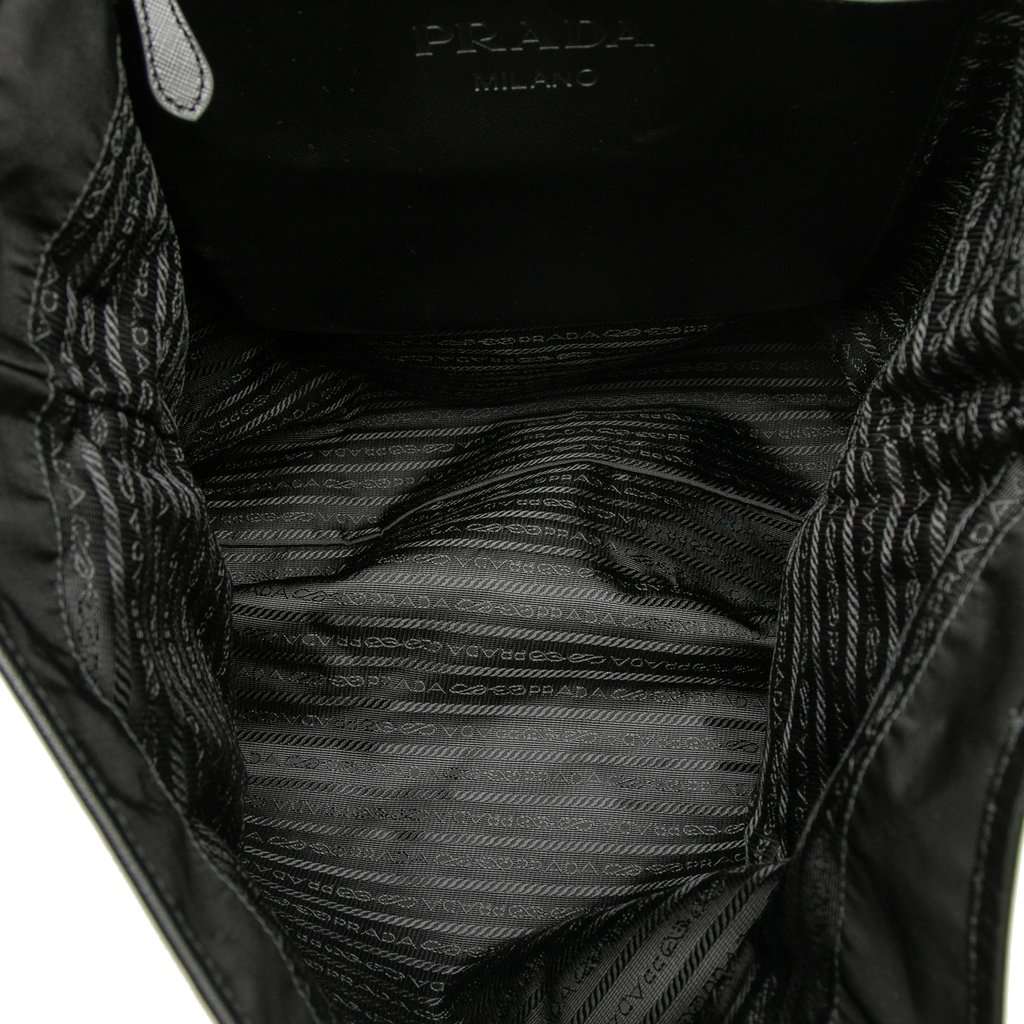 Prada Tessuto Skull Tote Black Very good condition - Model View