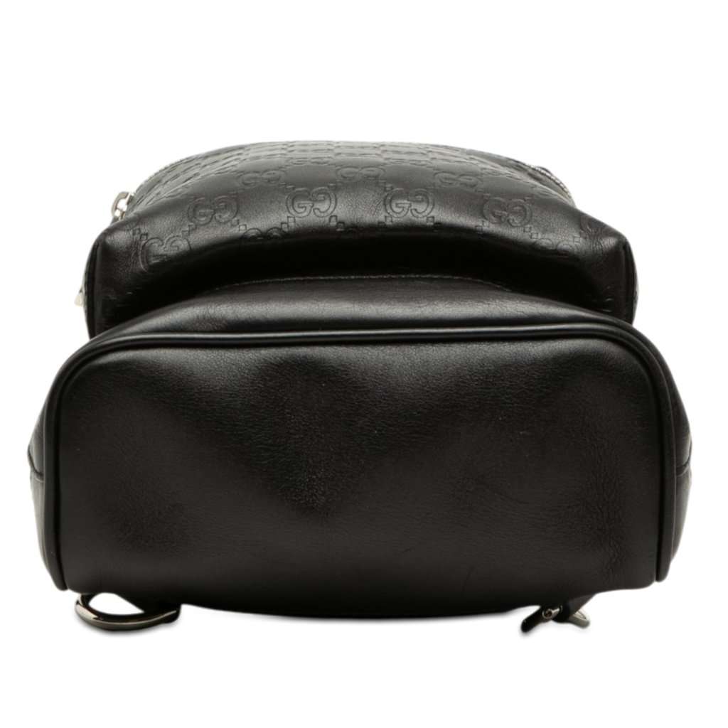 Gucci Guccissima Sling Backpack Black Leather Very good condition - Inside View