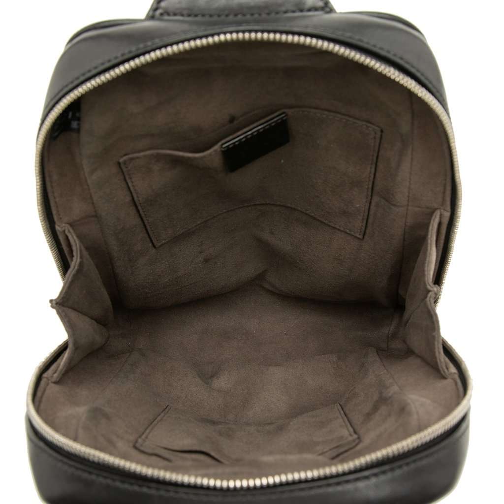 Gucci Guccissima Sling Backpack Black Leather Very good condition - Model View