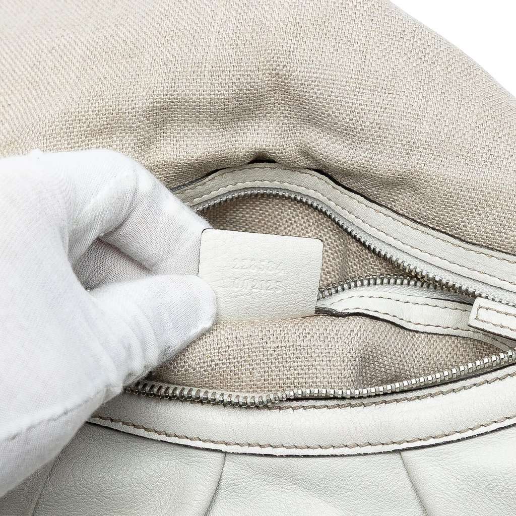 Gucci Medium Pebbled Calfskin Icon Bit Satchel White Leather Never worn, with tag - Box View