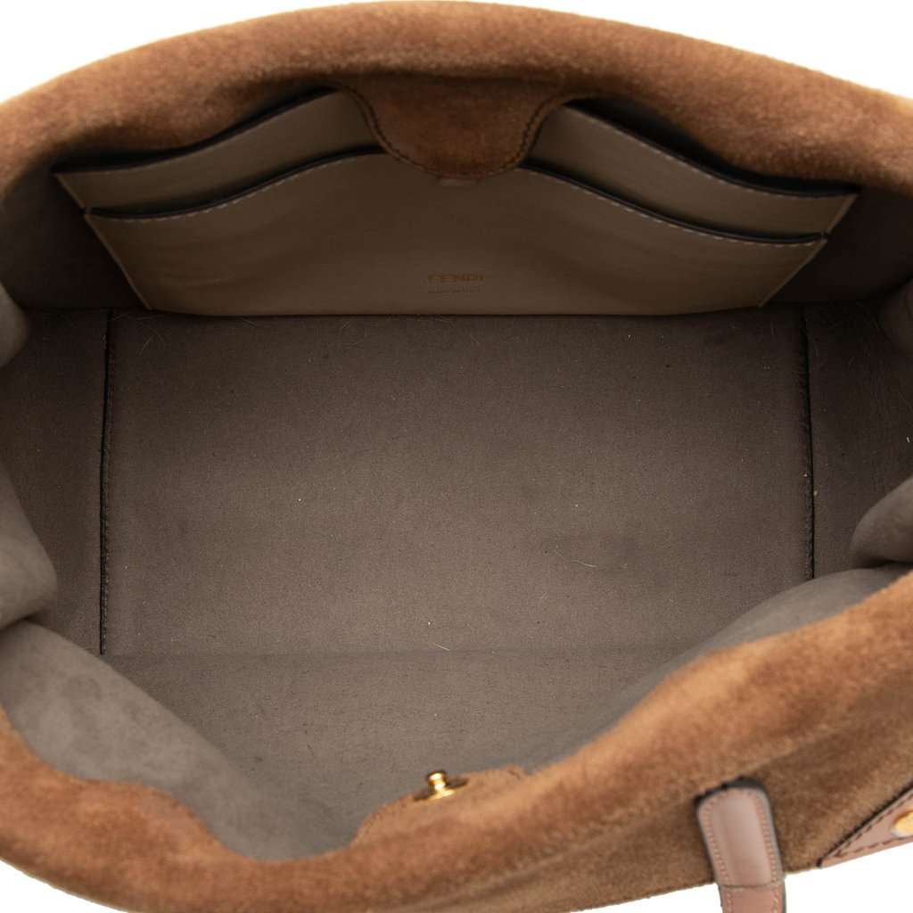 Fendi Vitello Grace and Suede Flip Satchel Beige Leather Very good condition - Model View