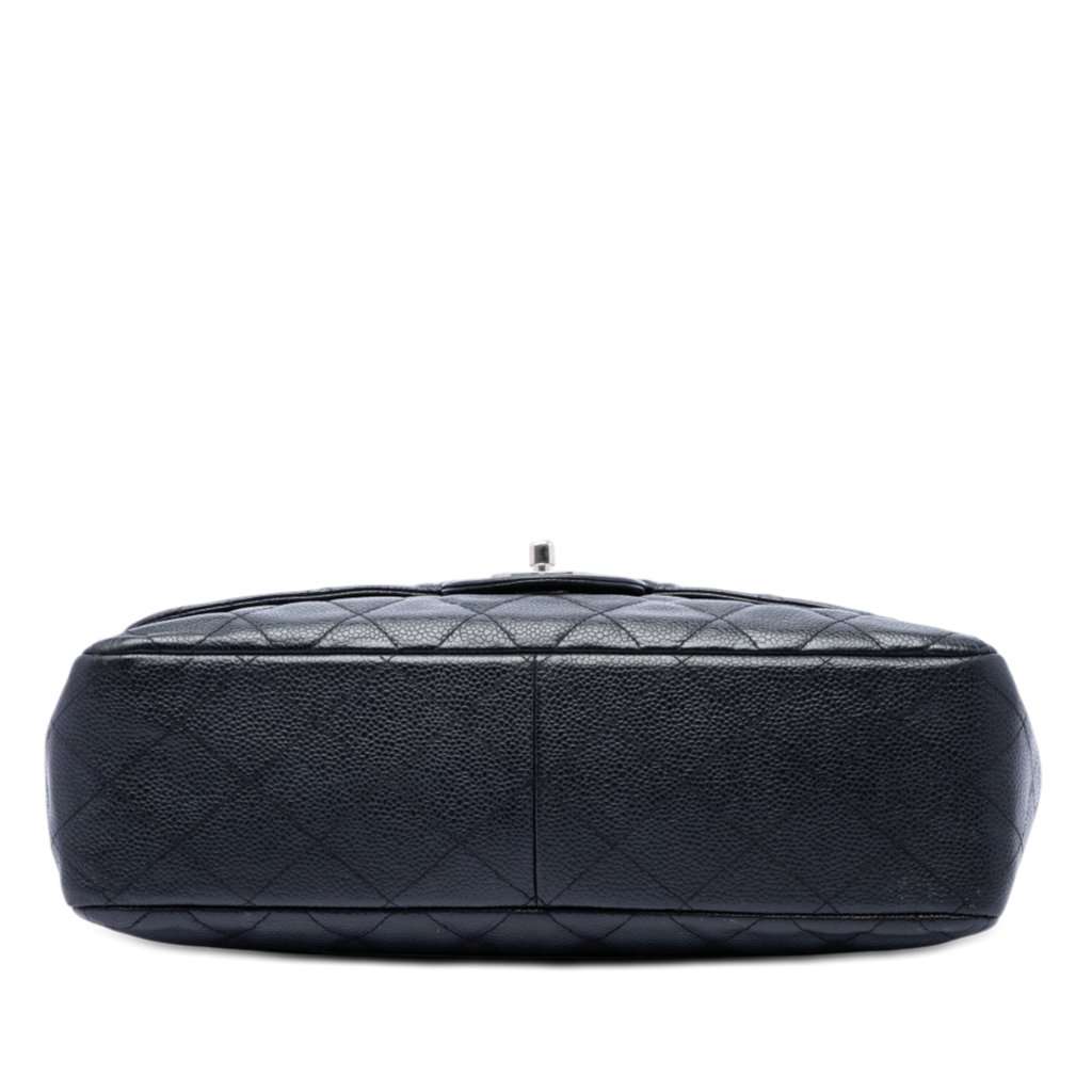 Chanel Jumbo Classic Caviar Single Flap Black Leather Very good condition - Inside View